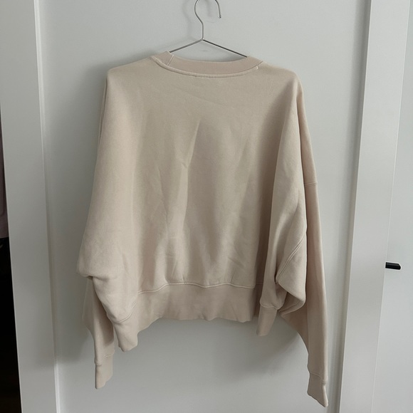Adidas cropped crew neck - never worn - Picture 7 of 9